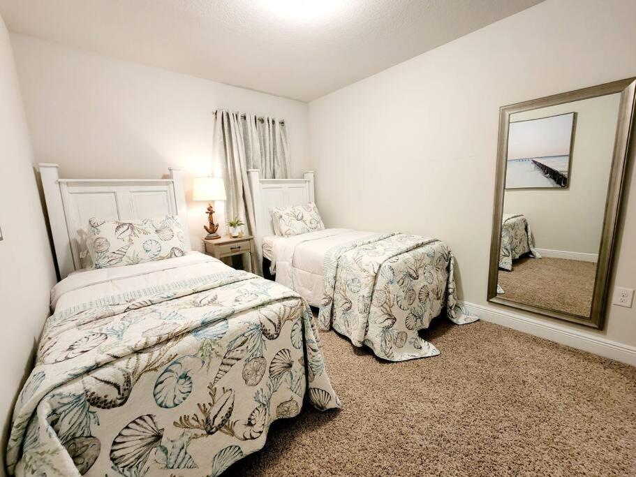 Entire Home- Gorgeous 3Br Townhome Pool, Grill, Washer, Dryer, 2 Free Drive Up Spaces Sleeps 6 Close To Everything Pcb! Panama City Beach Luaran gambar