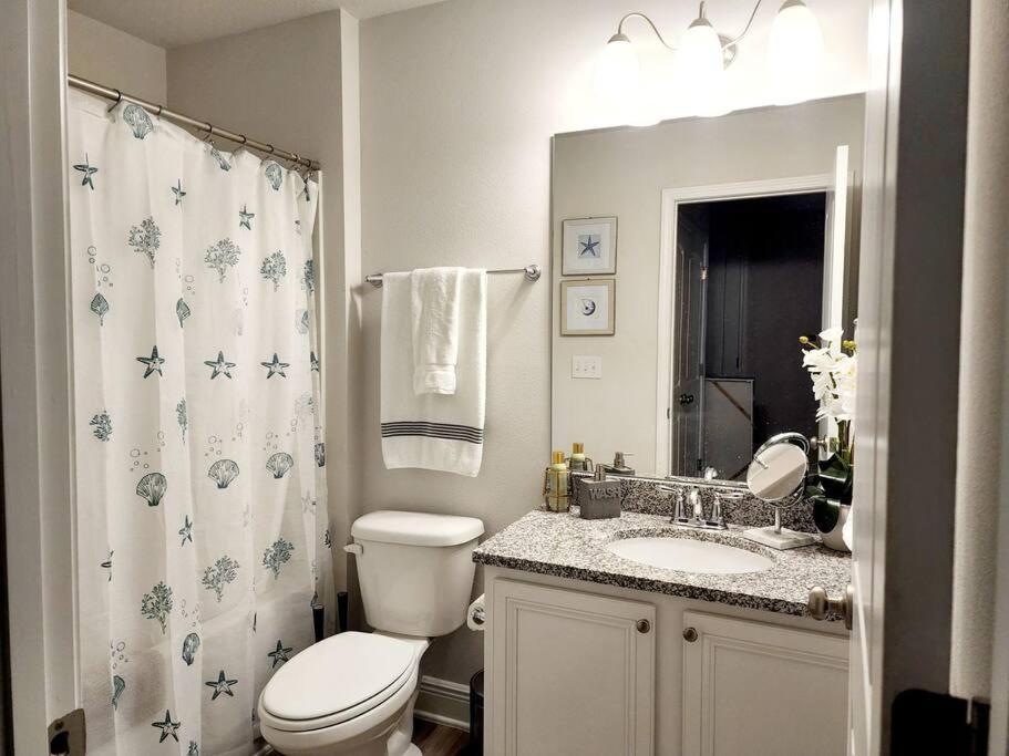 Entire Home- Gorgeous 3Br Townhome Pool, Grill, Washer, Dryer, 2 Free Drive Up Spaces Sleeps 6 Close To Everything Pcb! Panama City Beach Luaran gambar